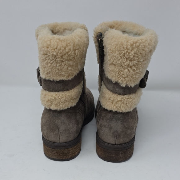 UGG Women's Brown and Cream Shearling Boots Size 6.5 - Picture 4 of 8
